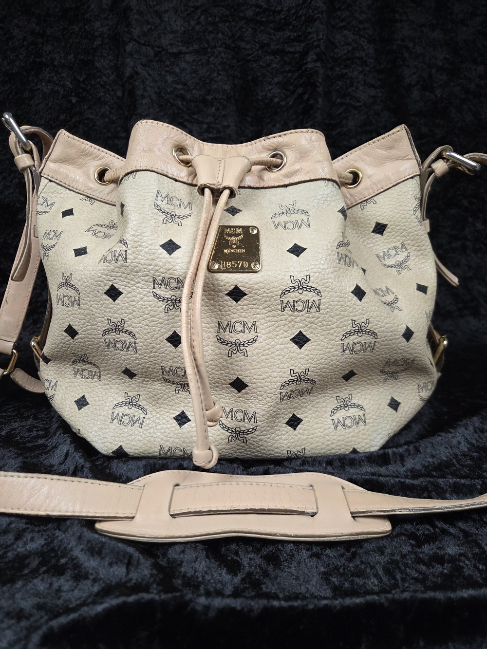 Authentic MCM Visetos Drawstring Bucket Bag Cream Rose  Crossbody Shoulder Purse